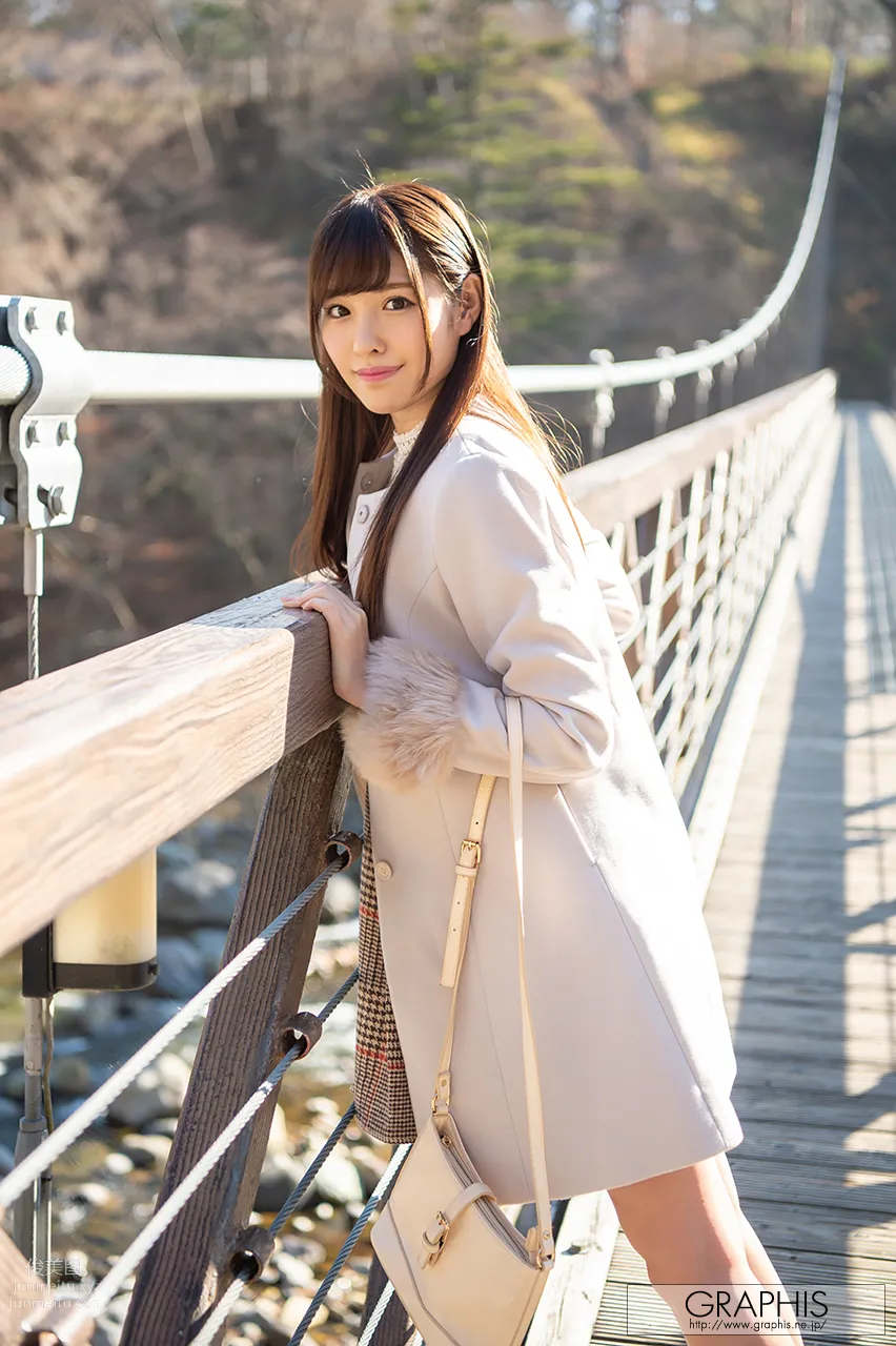 [Graphis] 2018.06 每日一枚 Arina Hashimoto 橋本ありな page 4