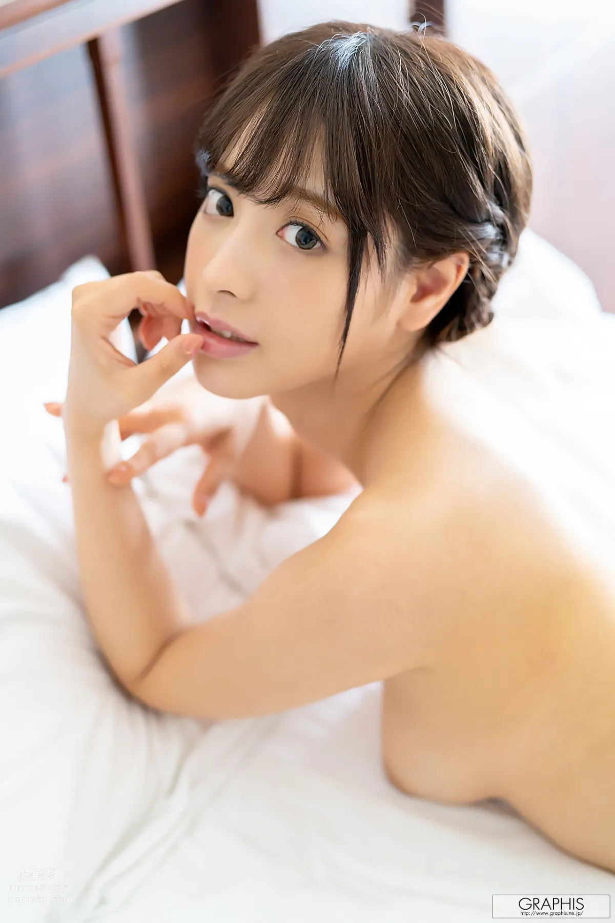 2018-12-28 Kana Momonogi - [Sign] page 19