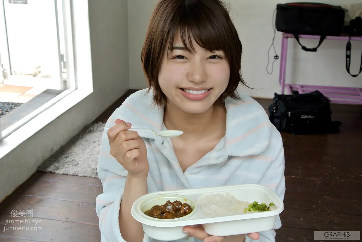 [Graphis] 2019-01-12 Gals Mahiro Tadai 唯井まひろ  『 Pure Smile 』 page 137