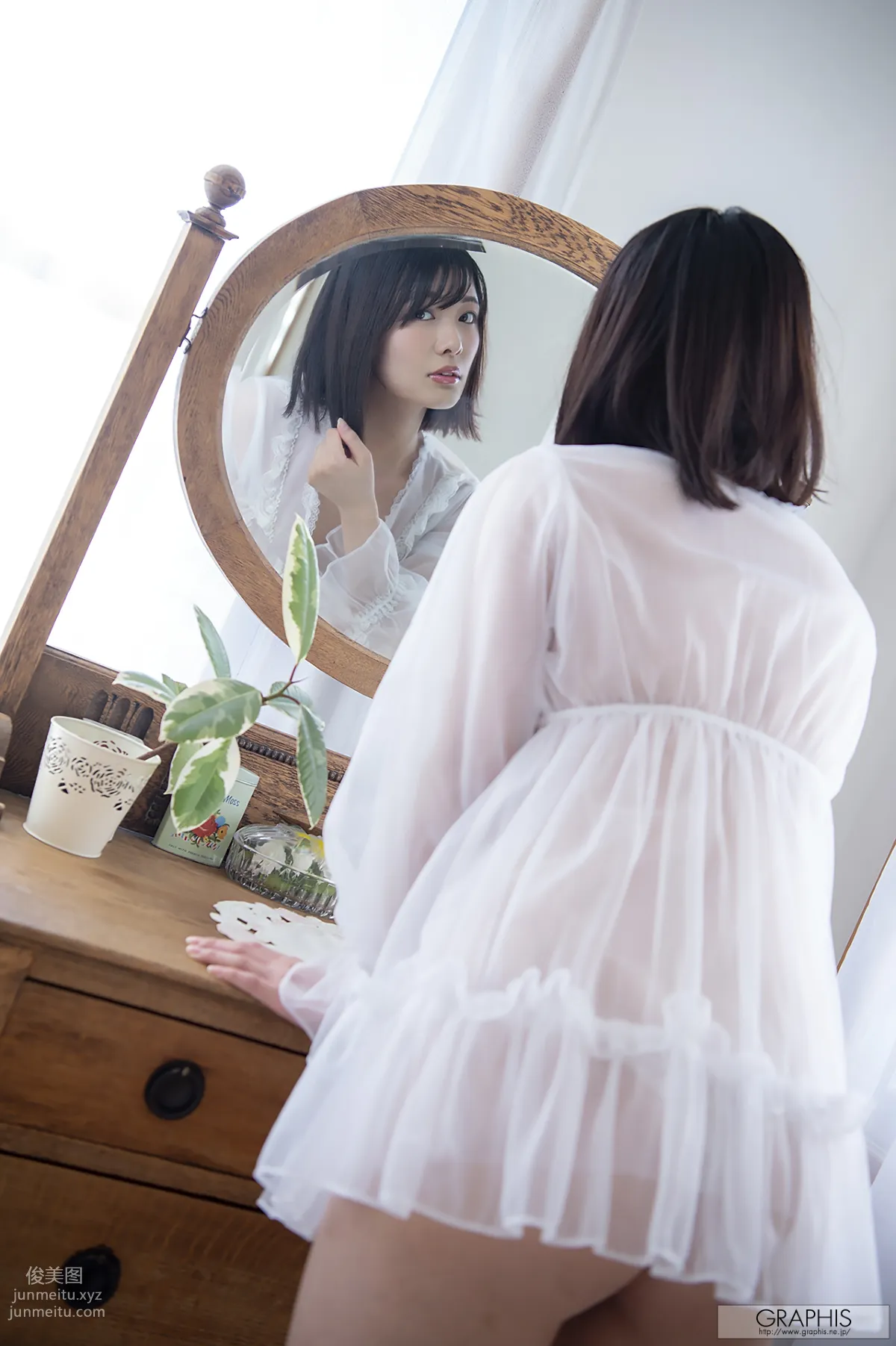 [Graphis] 2019-02-01 First Gravure 初脱ぎ娘Hinata Koizumi 小泉ひなた page 77