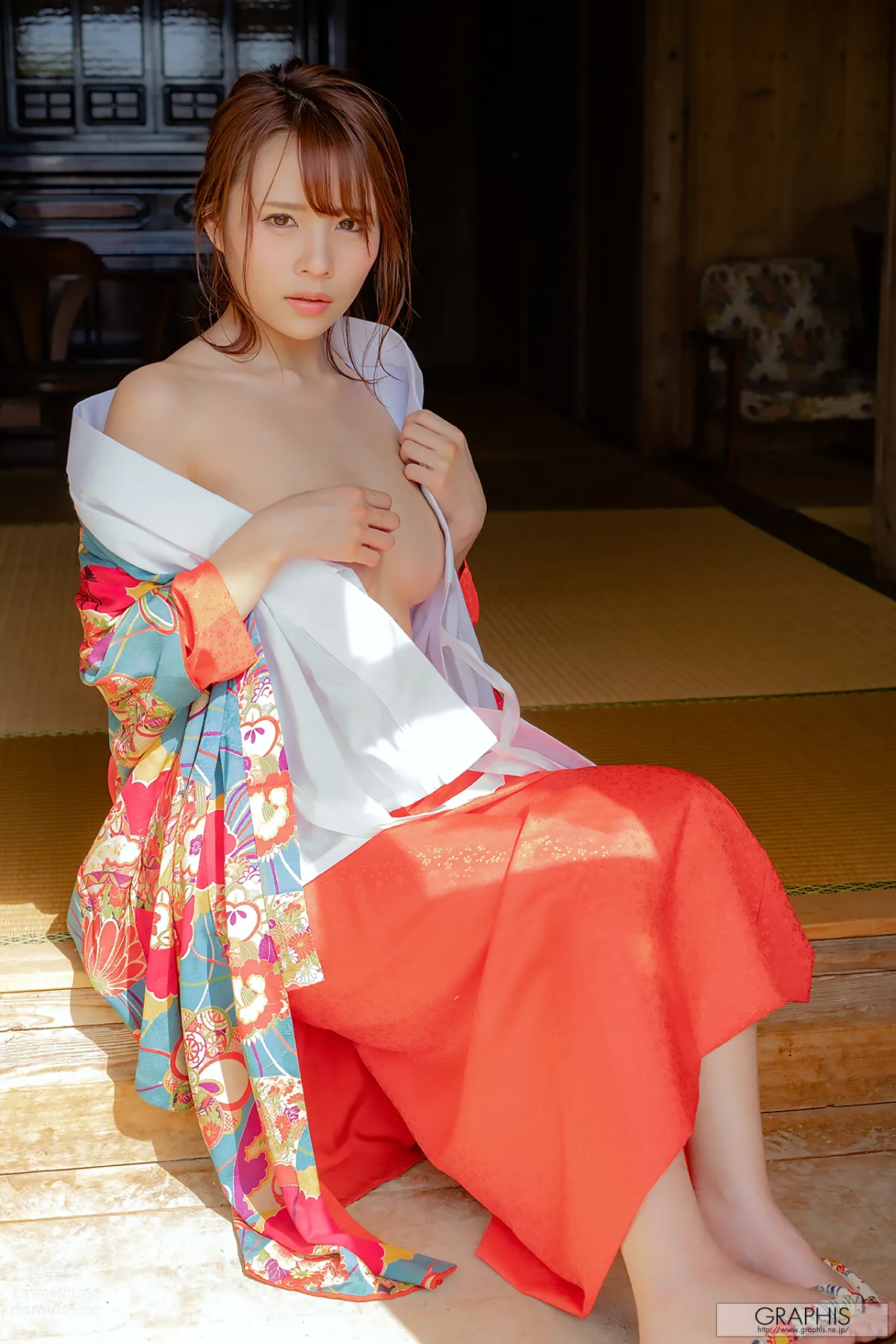 [Graphis] 2019-05-24 Mayuki Ito 伊藤舞雪 『Mystery』 page 11