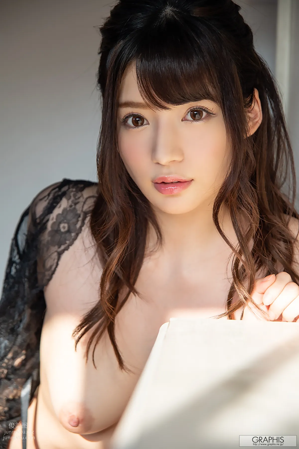 [Graphis] 2019-07-05 桜羽のどか Olhos Claros page 113
