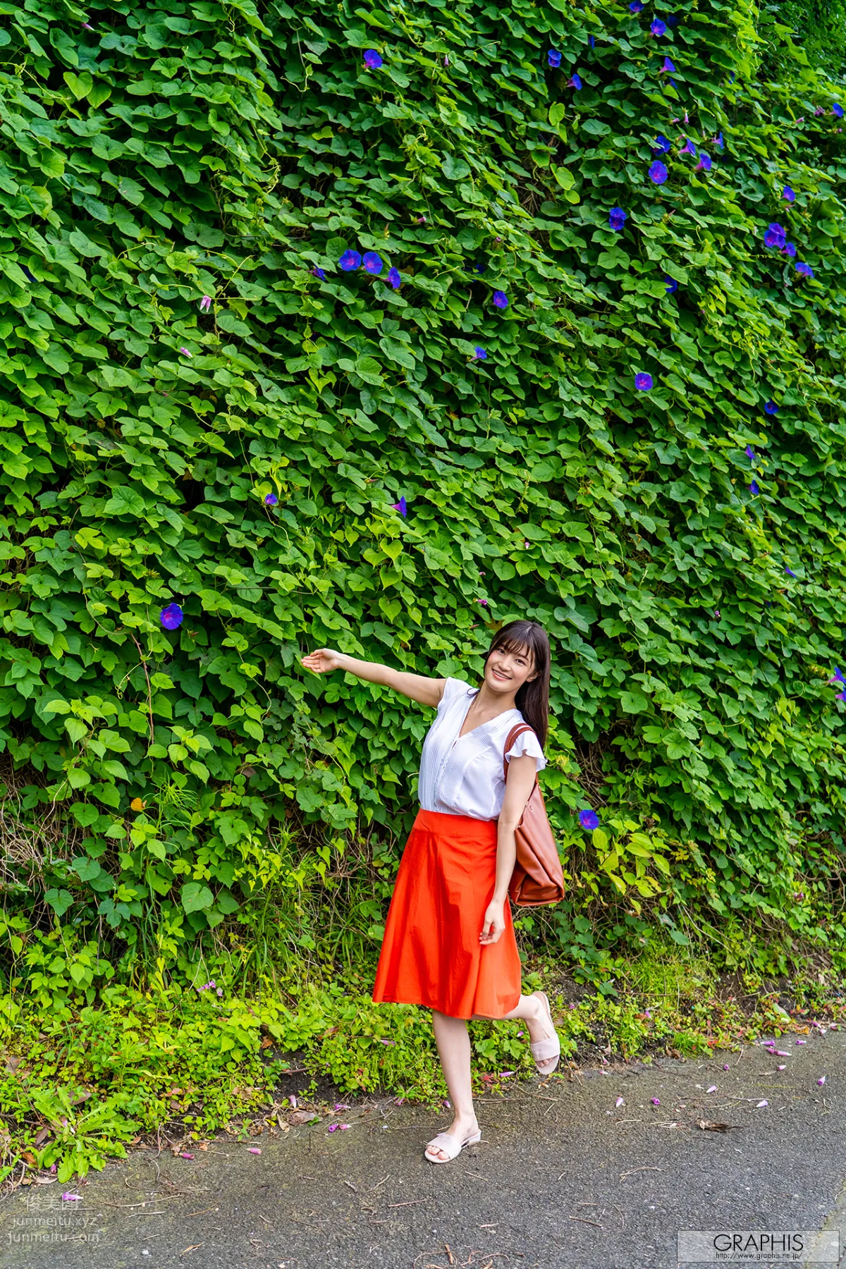 [Graphis] 2019-08-30 SPECIAL - Shoko Takahashi 高橋しょう子 『 TAKAHASHO 』 page 5