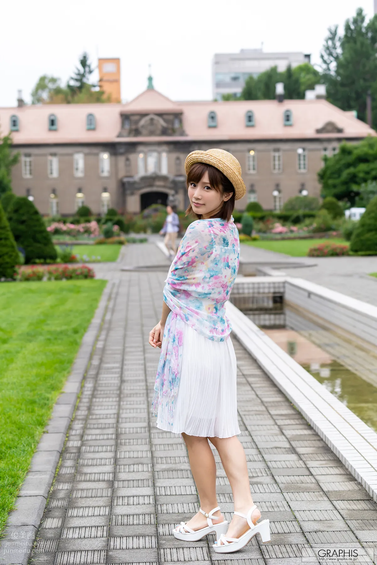 [Graphis] 2019-09-06 Special Gravure 小島みなみ Happiness page 117