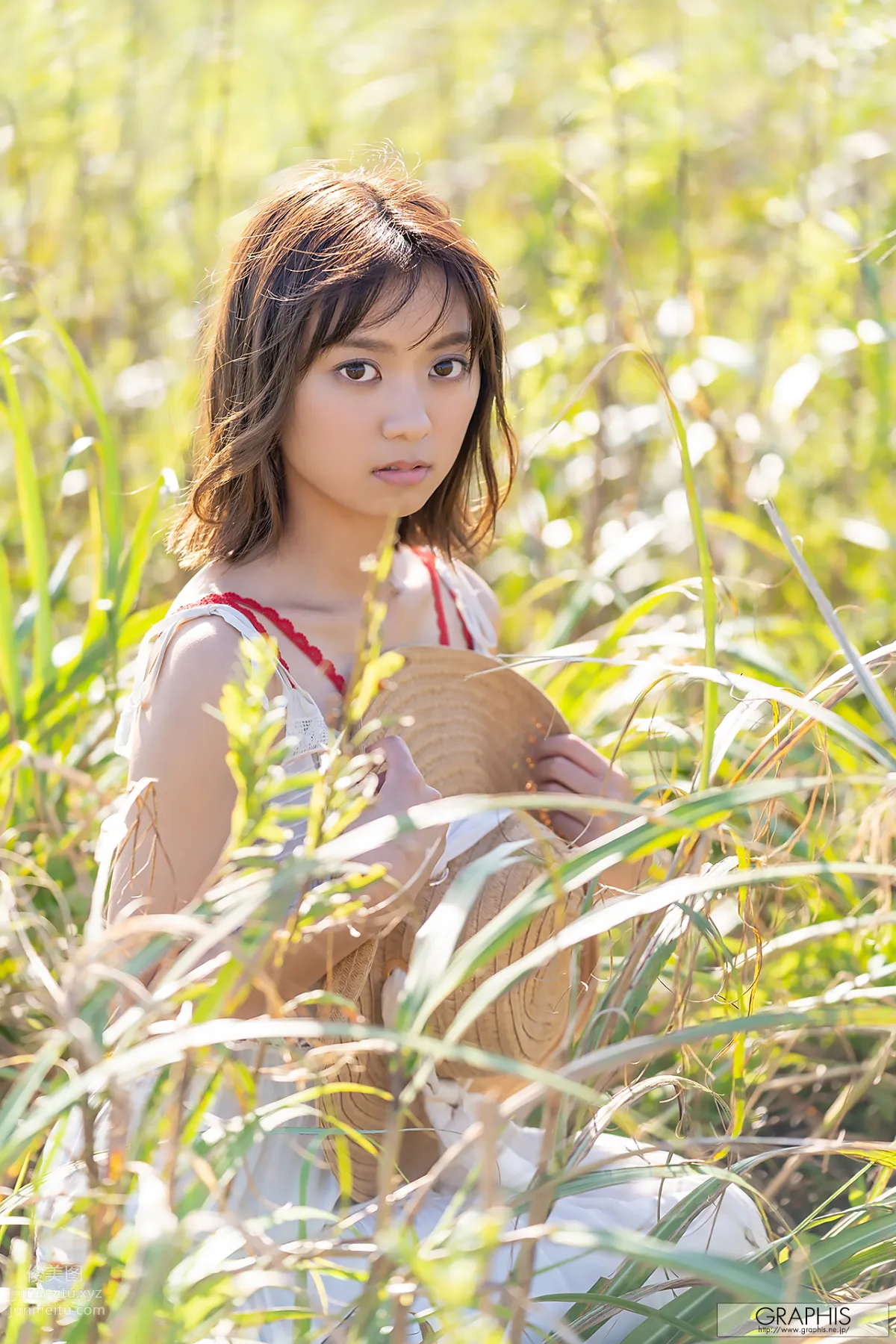 [Graphis] 2019-11-29 もなみ鈴 First Gravure page 83