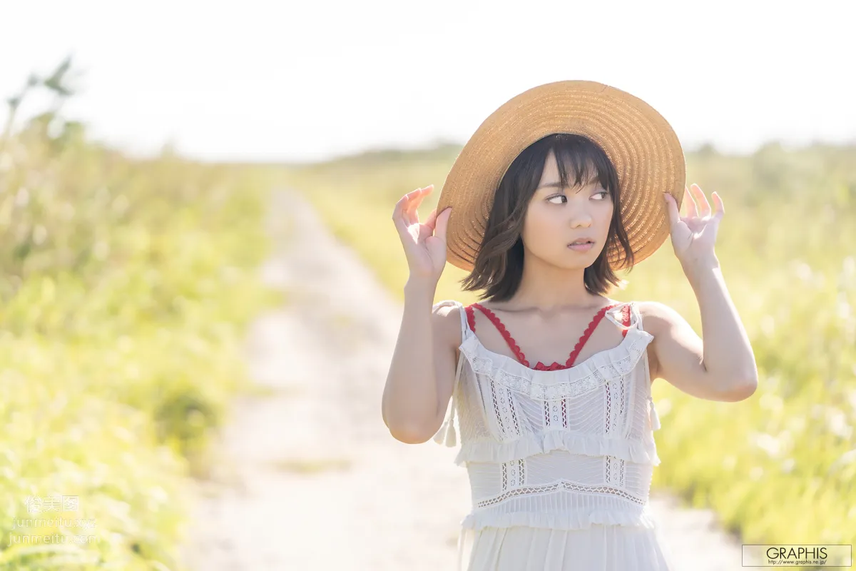 [Graphis] 2019-11-29 もなみ鈴 First Gravure page 80