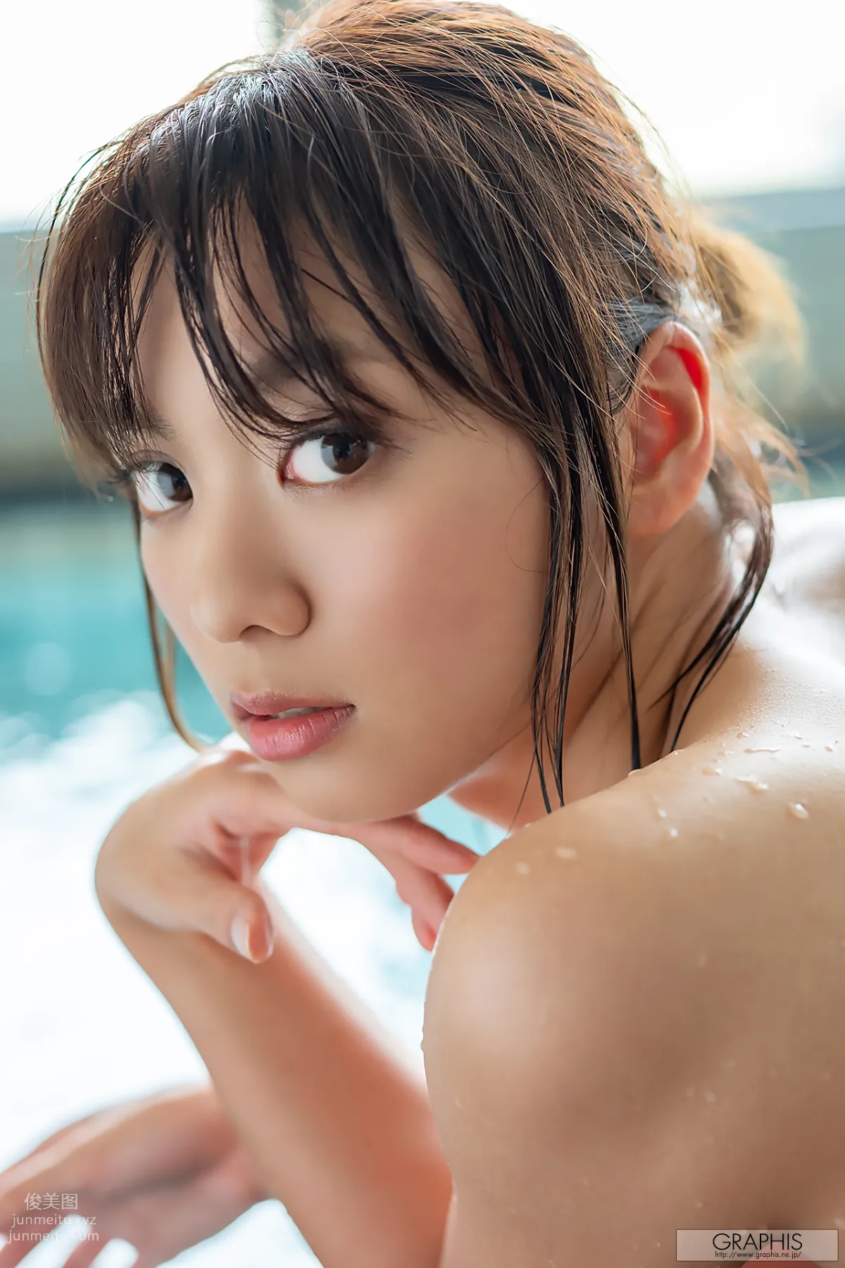 [Graphis] 2019-11-29 もなみ鈴 First Gravure page 67