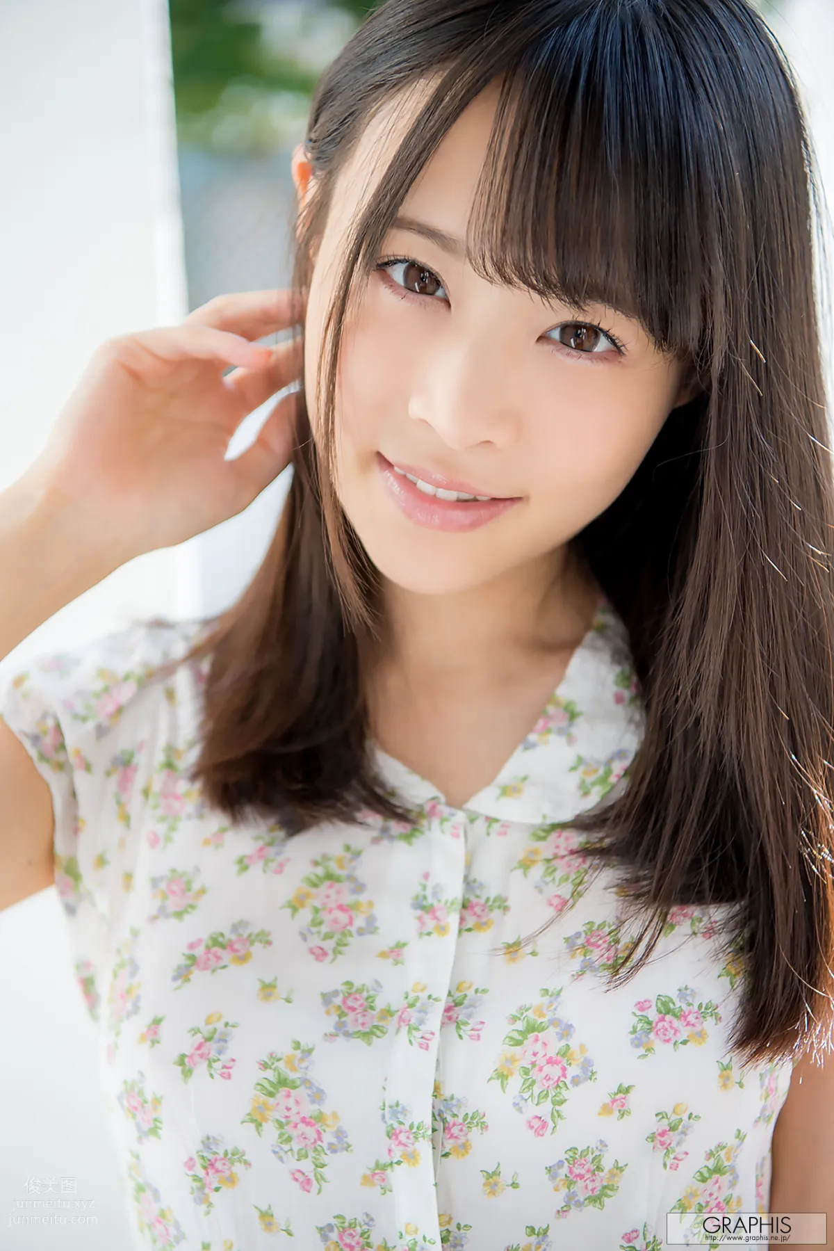 [Graphis] 2019-12-20 First Gravure - Hiyori Yoshioka 吉岡ひより page 3