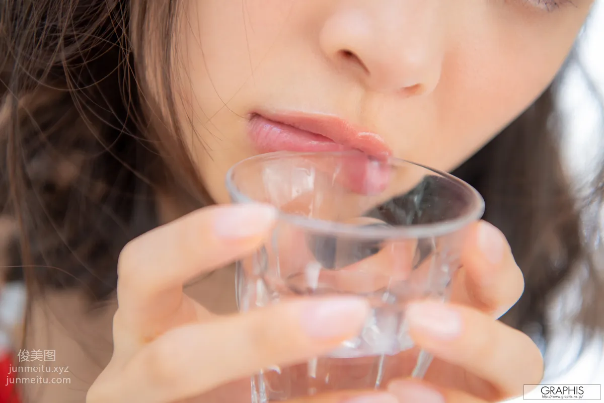 [Graphis] 2019-12-20 First Gravure - Hiyori Yoshioka 吉岡ひより page 89
