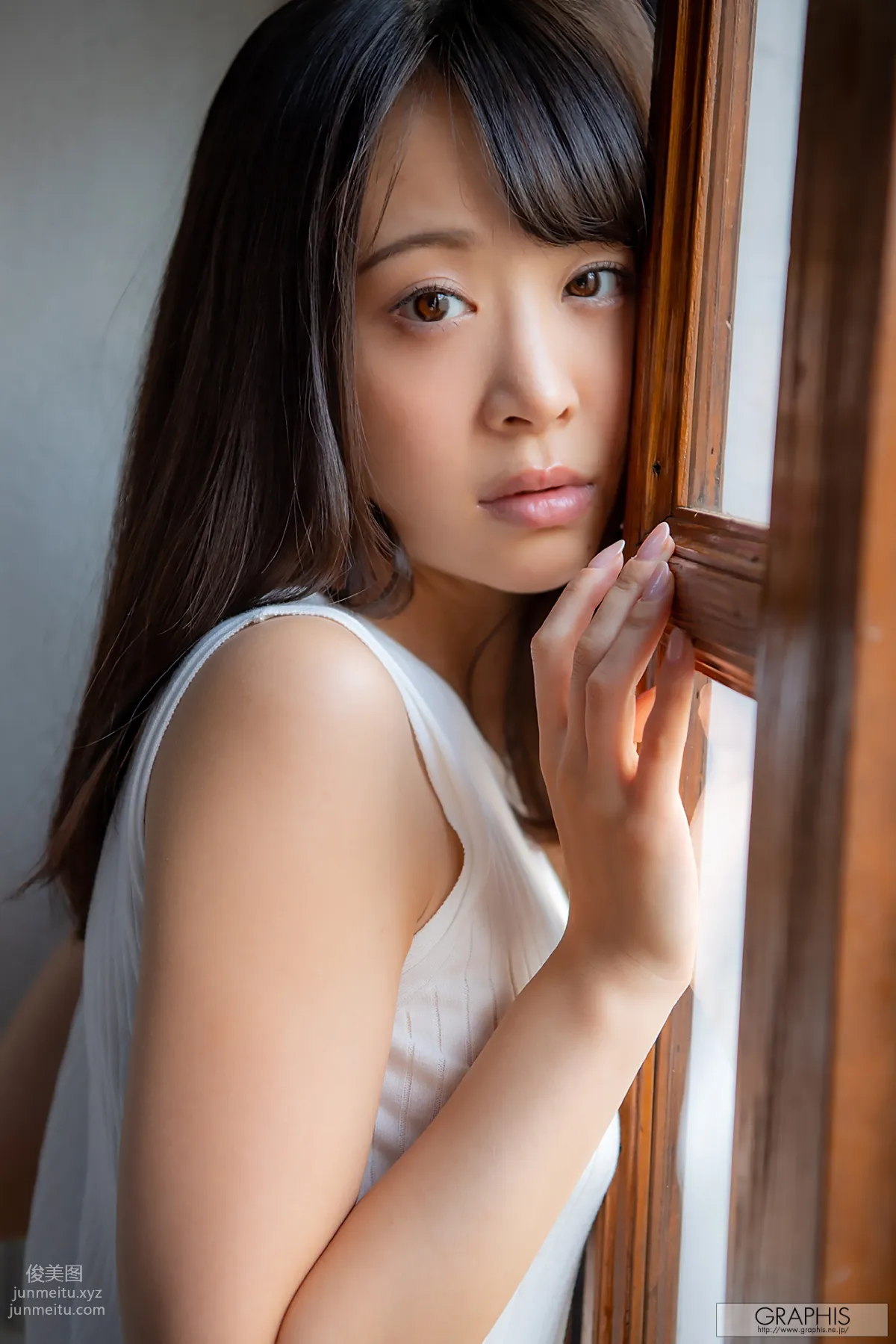 [Graphis] 2019-12-20 First Gravure - Hiyori Yoshioka 吉岡ひより page 106