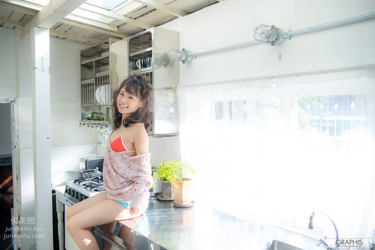[Graphis] 2019-12-20 First Gravure - Hiyori Yoshioka 吉岡ひより page 84