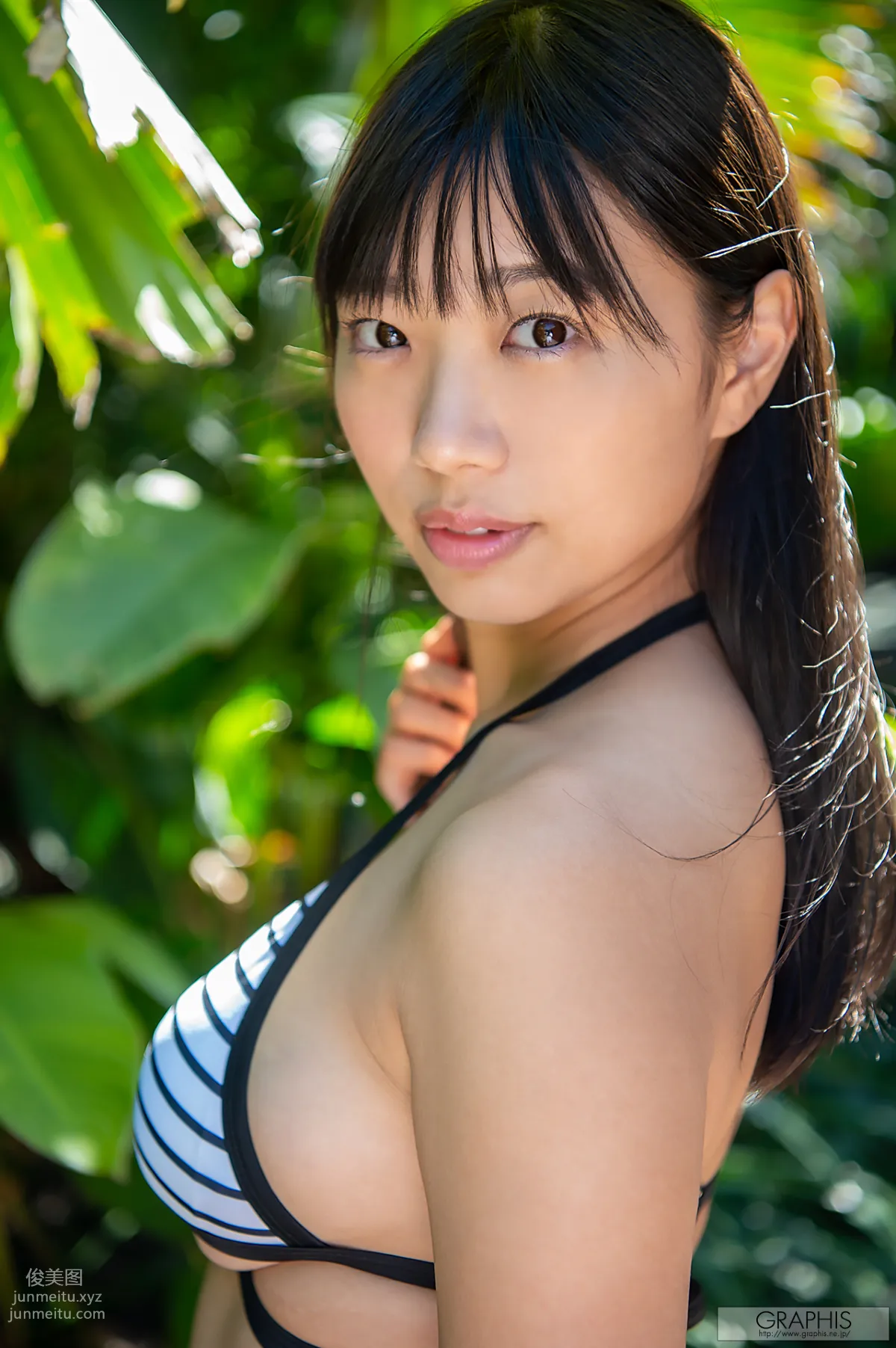[Graphis] 2019-12-20SPECIAL - Matsuri Kiritani 桐谷まつり 『 Le Soleil 』 ( Winter Special 2019 ) page 3