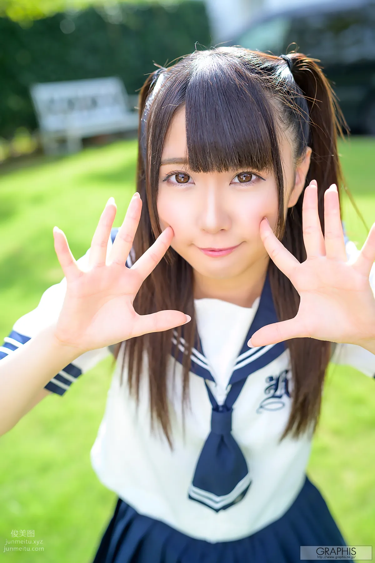 [Graphis] 2019-12-20SPECIAL - Uta Yumemite 夢見照うた 『 Innocent Girl 』 ( Winter Special 2019 ) page 31