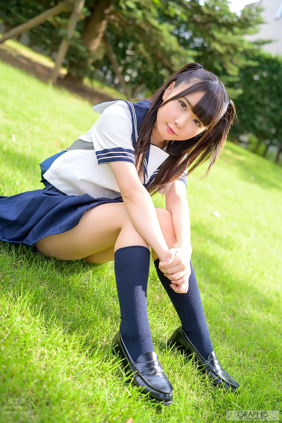 [Graphis] 2019-12-20SPECIAL - Uta Yumemite 夢見照うた 『 Innocent Girl 』 ( Winter Special 2019 ) page 28