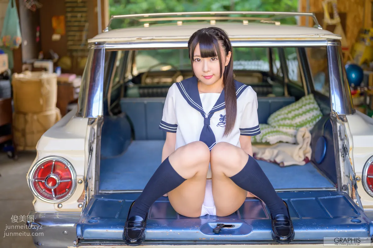 [Graphis] 2019-12-20SPECIAL - Uta Yumemite 夢見照うた 『 Innocent Girl 』 ( Winter Special 2019 ) page 99