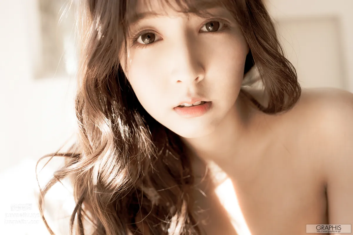 [Graphis] 2019.04 每日一枚 Yua Mikami 三上悠亜 page 4