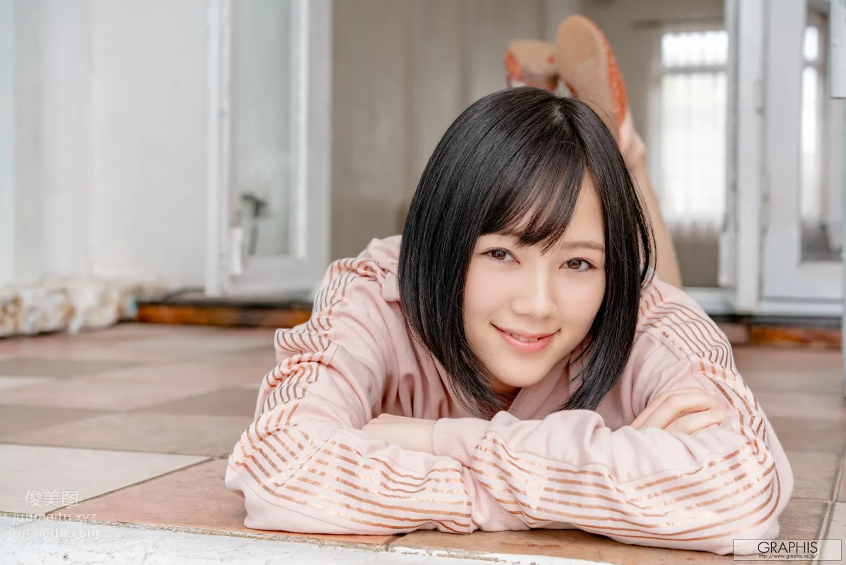 [Graphis] 2019.06.21 First Gravure 初脫ぎ娘 Remu Suzumori 涼森れむ page 43