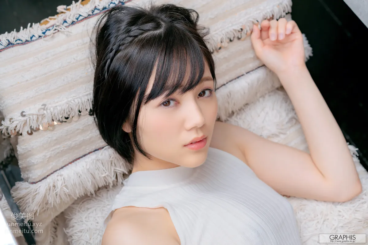 [Graphis] 2019.06.21 First Gravure 初脫ぎ娘 Remu Suzumori 涼森れむ page 21