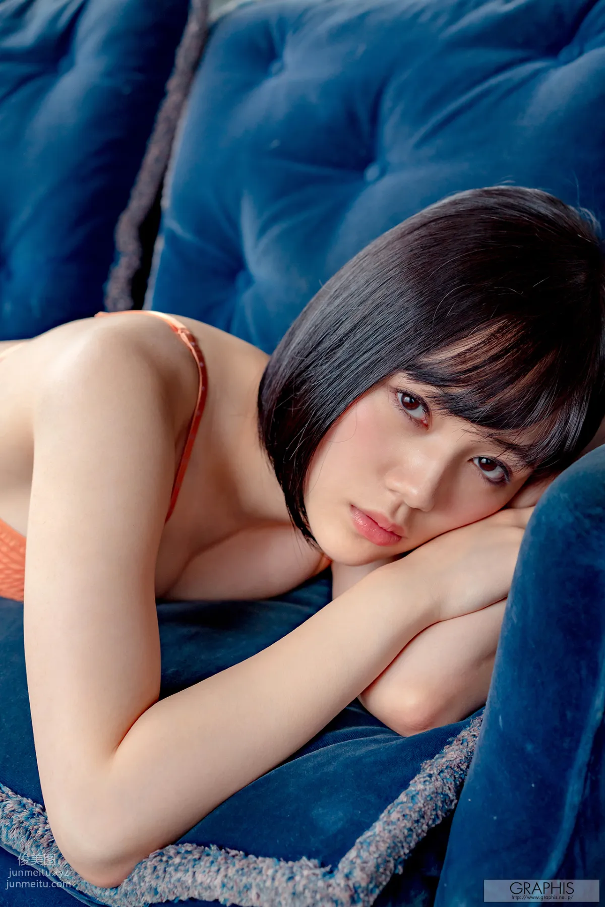 [Graphis] 2019.06.21 First Gravure 初脫ぎ娘 Remu Suzumori 涼森れむ page 122
