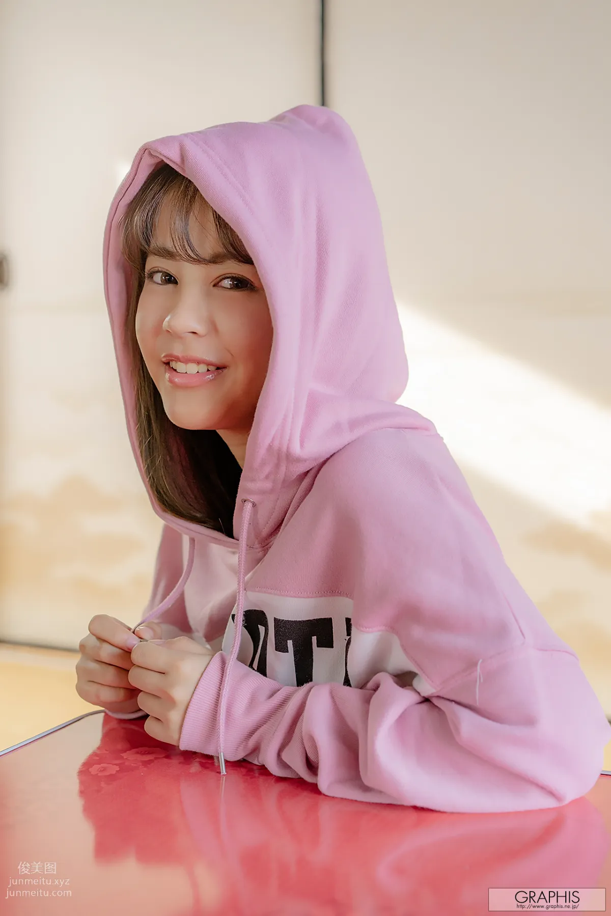 [Graphis] Gals 2019-03-01 Shion Yumi 夕美しおん  『 Corpo minimo』 page 76