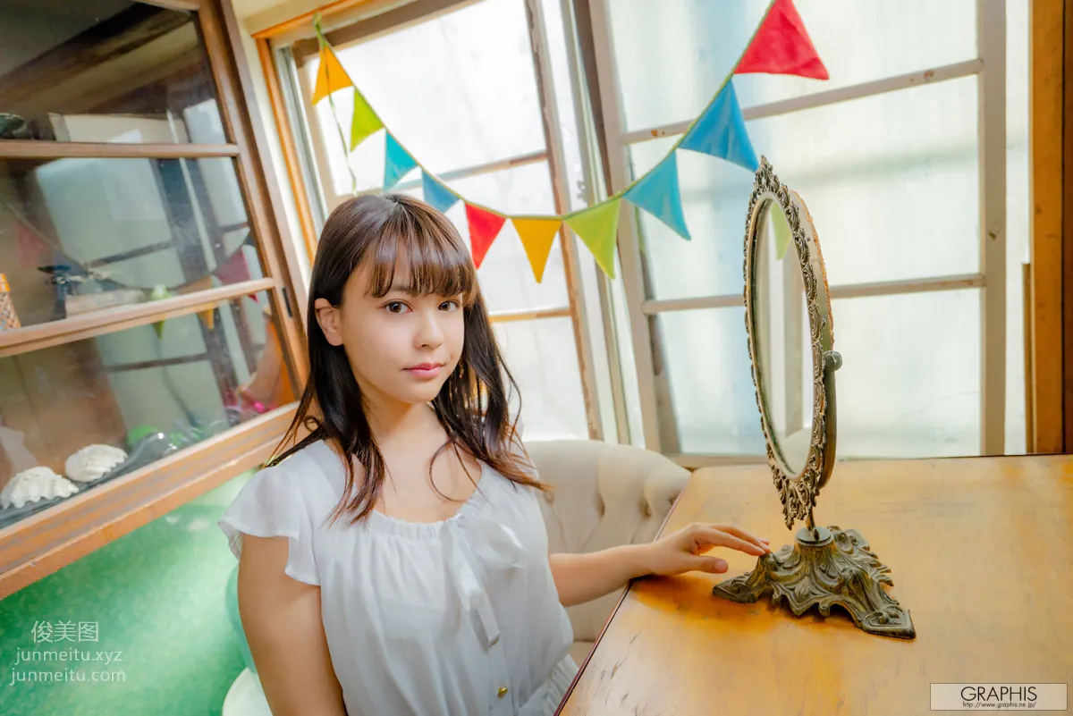 [Graphis] Gals 2019-03-01 Shion Yumi 夕美しおん  『 Corpo minimo』 page 34