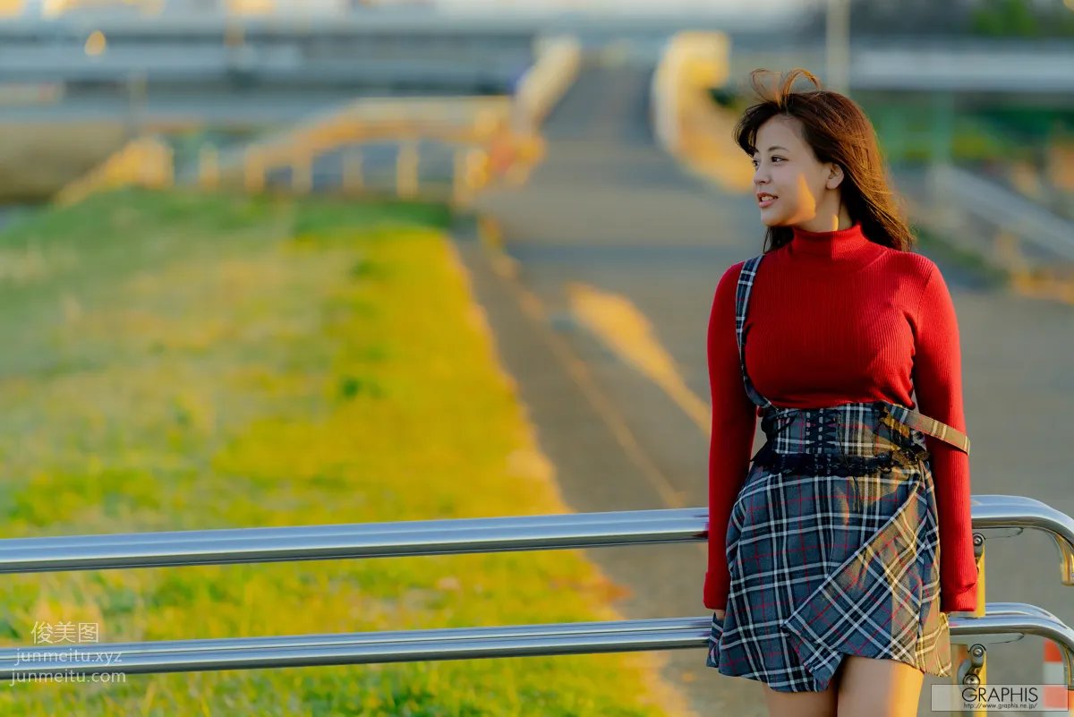 [Graphis] Gals 2019-03-01 Shion Yumi 夕美しおん  『 Corpo minimo』 page 126