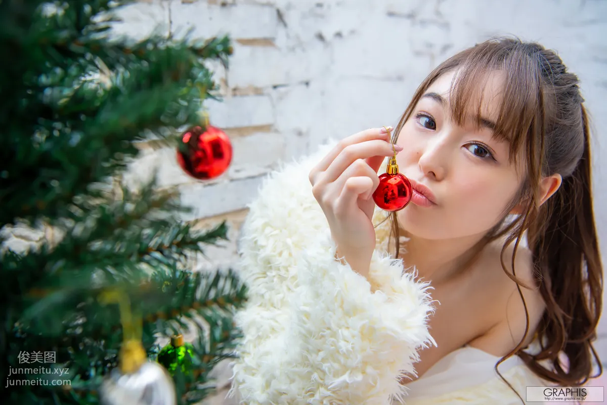 [Graphis] 2019-12-31 Amin Niina 新名あみん  Xmas Special 2019! page 4
