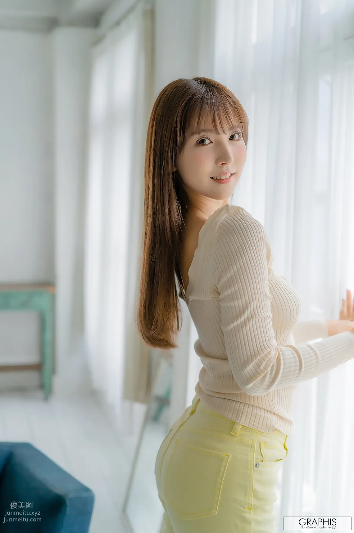 [Graphis] 2020-02-07 Gals  三上悠亜 Yua MikamiSweet Smile page 32