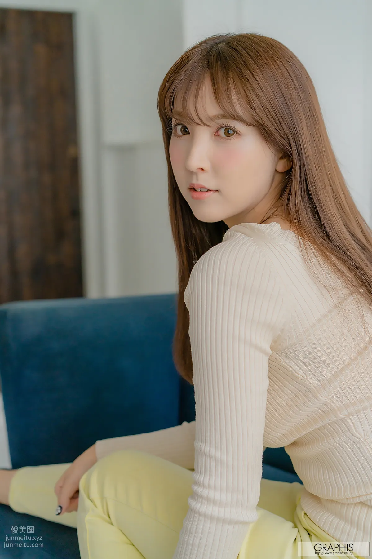 [Graphis] 2020-02-07 Gals  三上悠亜 Yua MikamiSweet Smile page 28