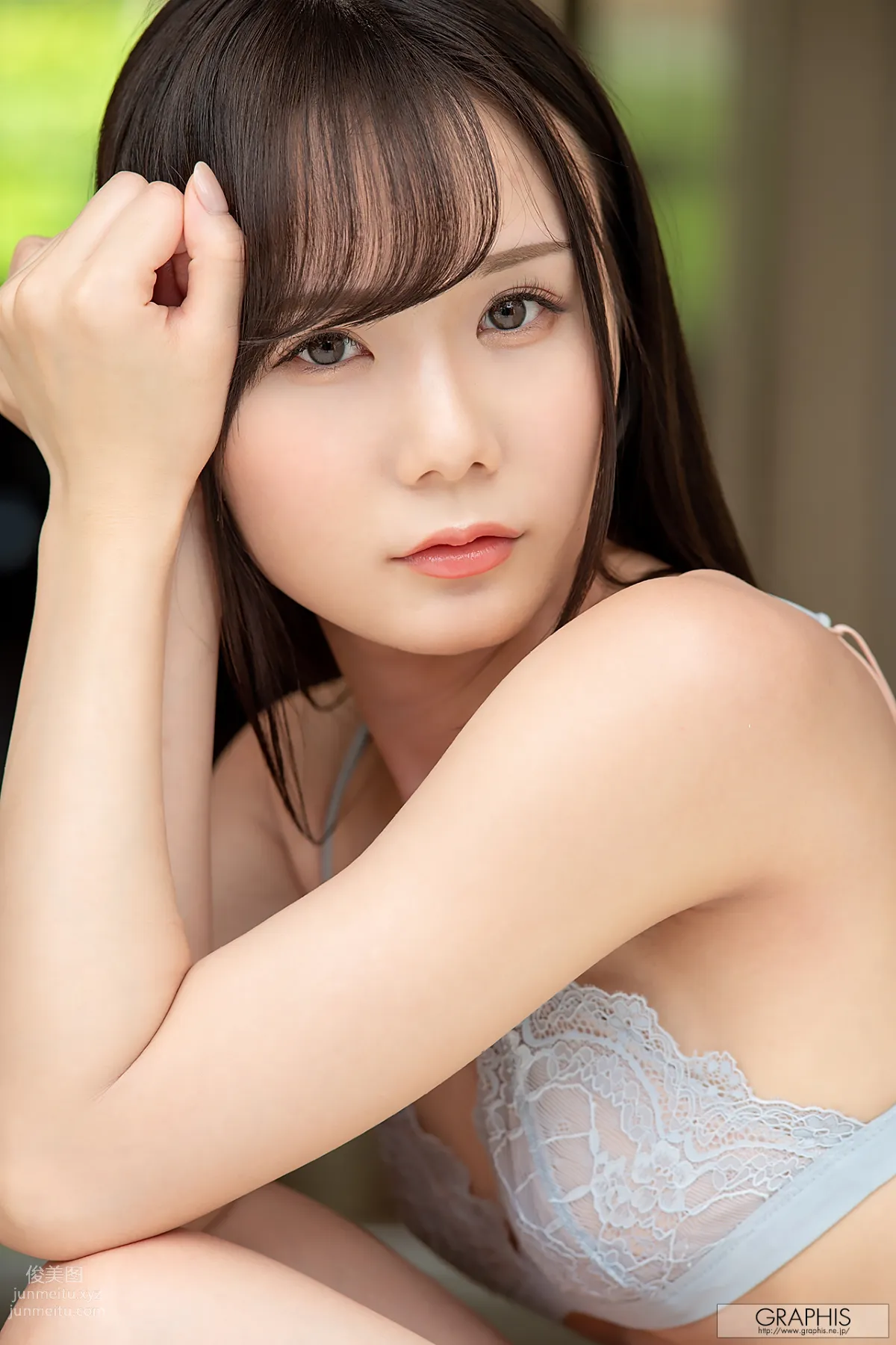 [Graphis] 2020-04-03 Miru Sakamichi 坂道みる 『MIRU』 page 65