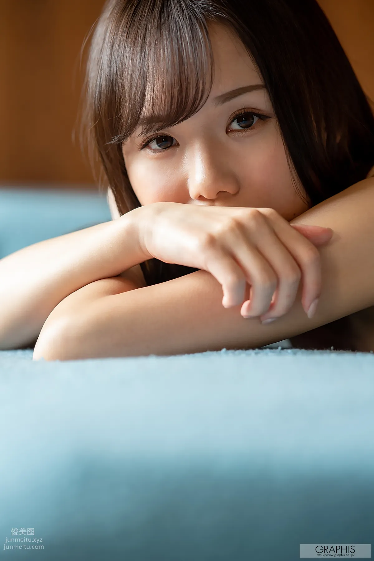 [Graphis] 2020-04-03 Miru Sakamichi 坂道みる 『MIRU』 page 48