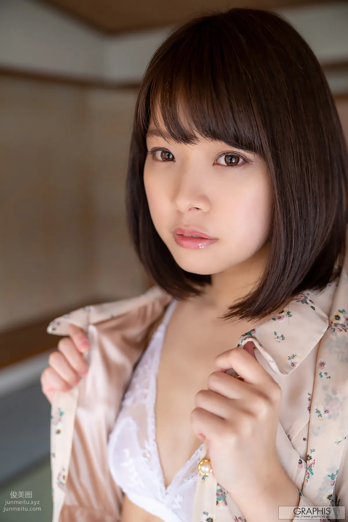 [Graphis] 2020-04-08 Gals - Nana Yagi 八木奈々 『 Innocent Heart 』 page 74