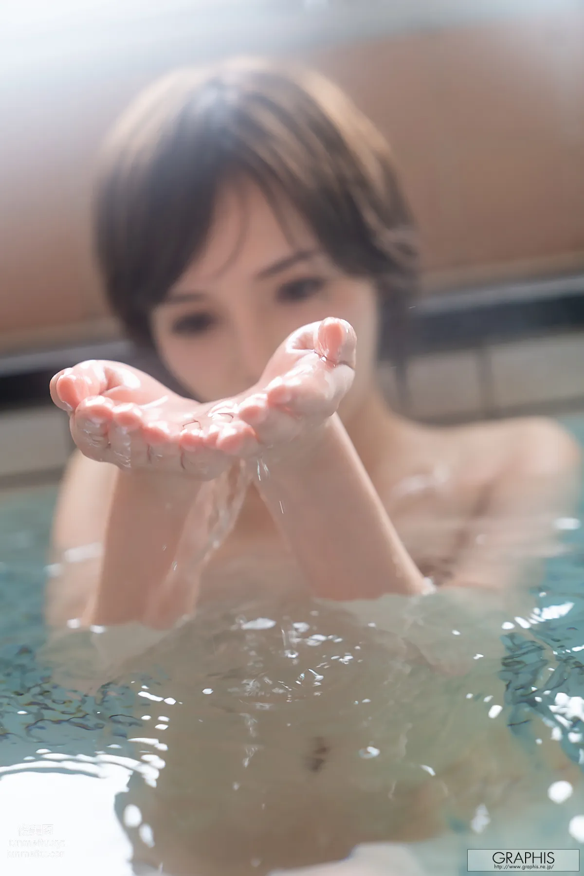 [Graphis] 2020-05-01 Gals - Riona Hirose 広瀬りおな 『 Traverse de craie 』 page 70