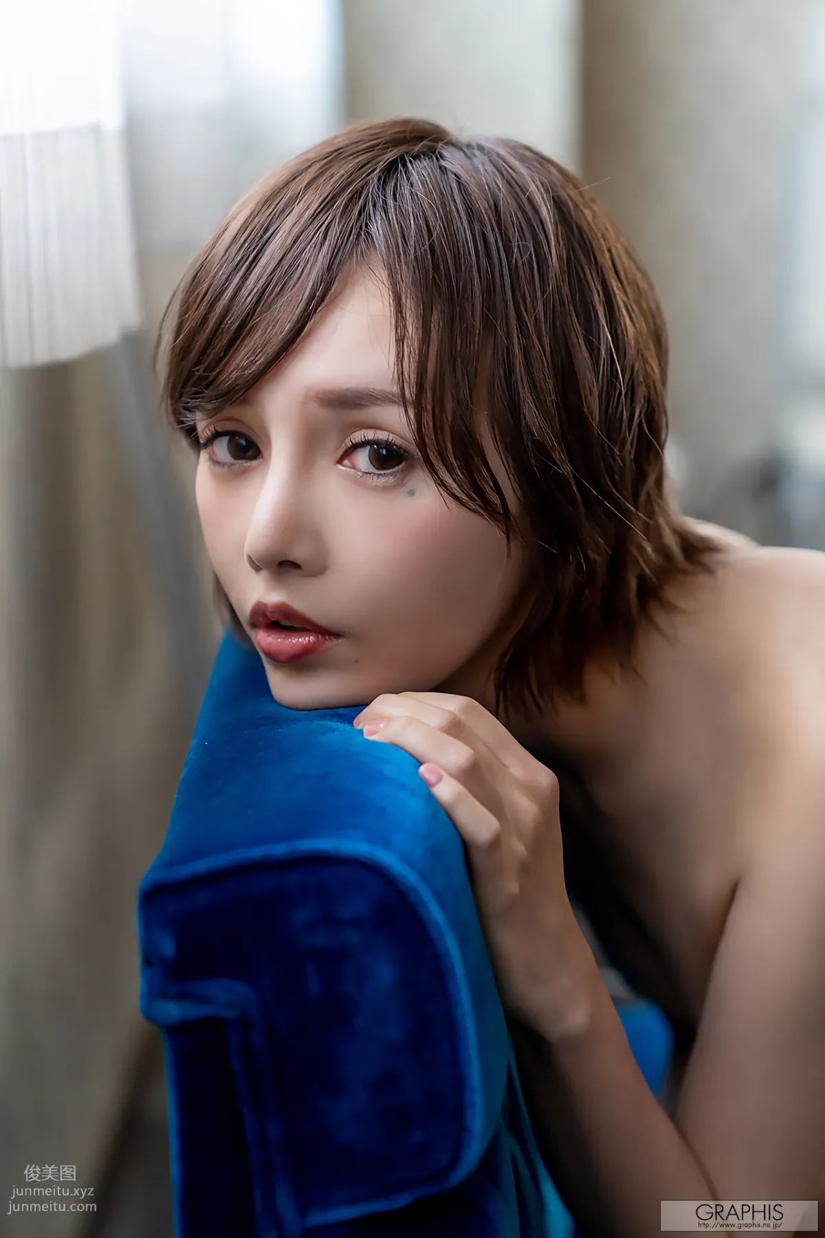 [Graphis] 2020-05-01 Gals - Riona Hirose 広瀬りおな 『 Traverse de craie 』 page 26