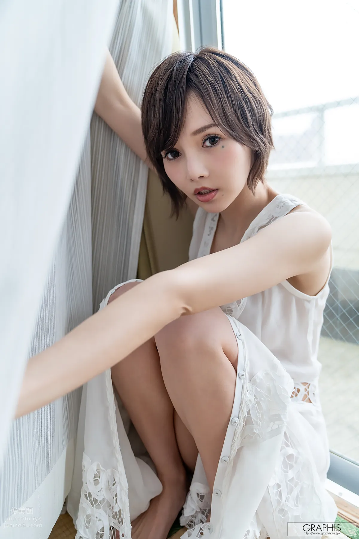 [Graphis] 2020-05-01 Gals - Riona Hirose 広瀬りおな 『 Traverse de craie 』 page 41