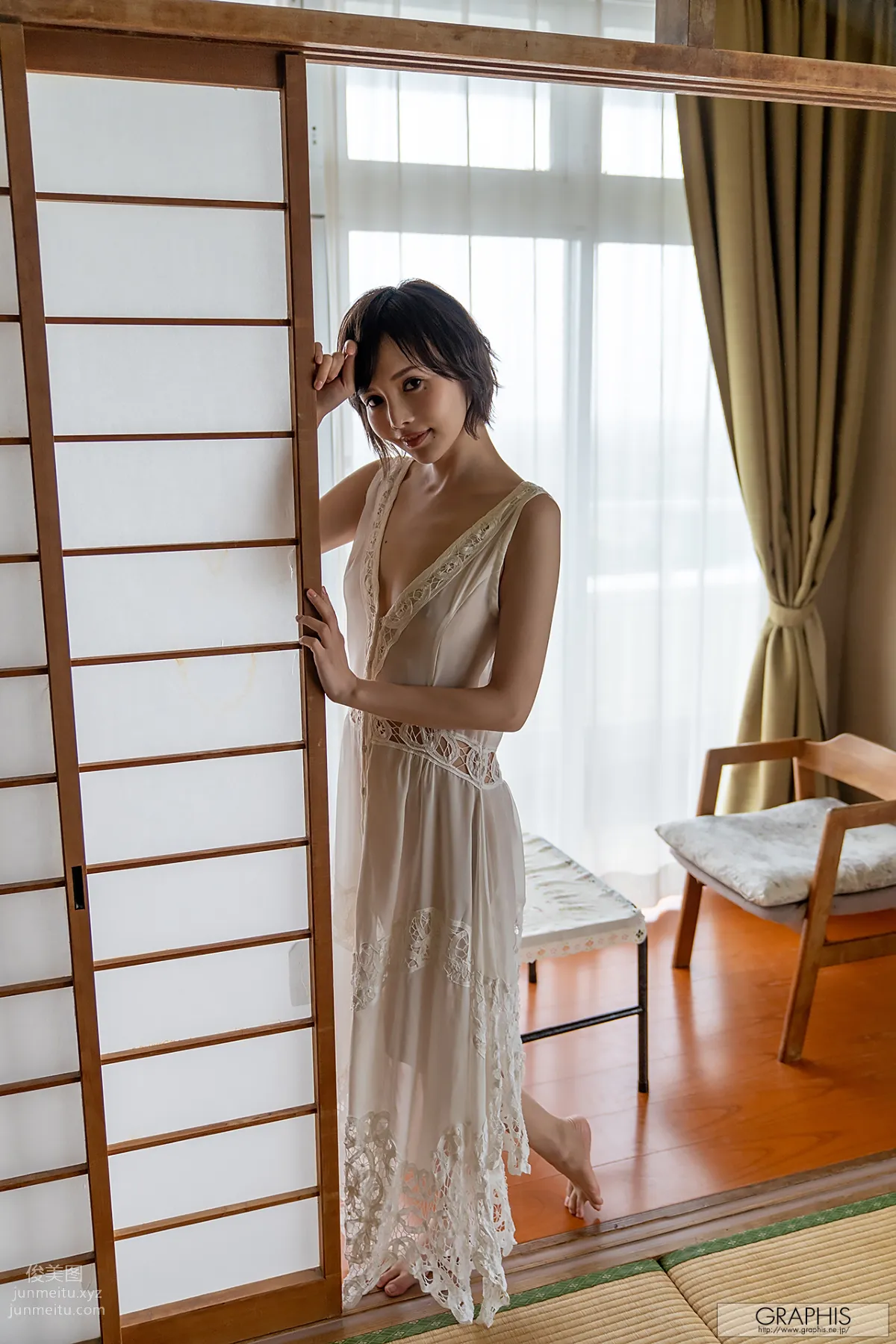[Graphis] 2020-05-01 Gals - Riona Hirose 広瀬りおな 『 Traverse de craie 』 page 37