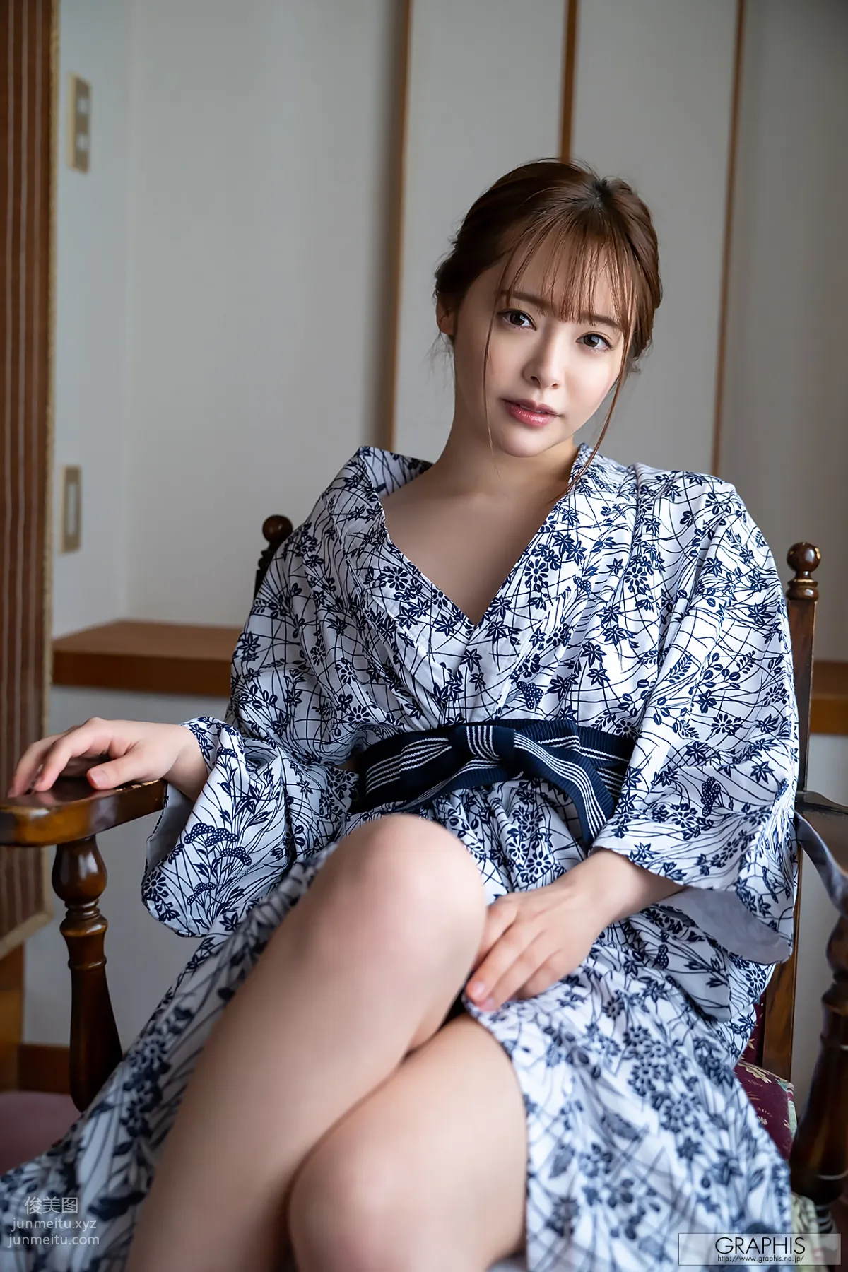 [Graphis] 2020-05-01 GW SPECIAL 2020 - Yuna Ogura 小倉由菜 『 YUNA STYLE 』 page 56