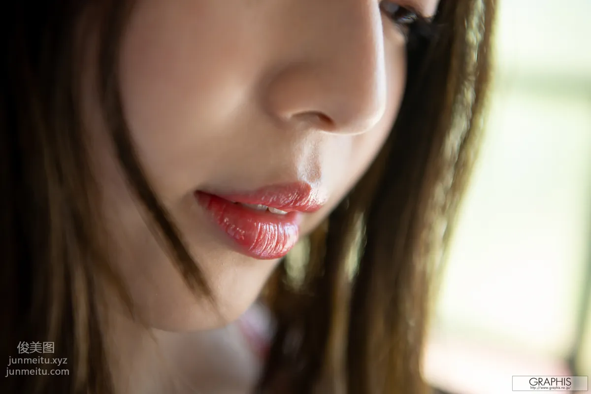 [Graphis] 2020-06-19 First Gravure - Izuna Maki 槙いずな page 126