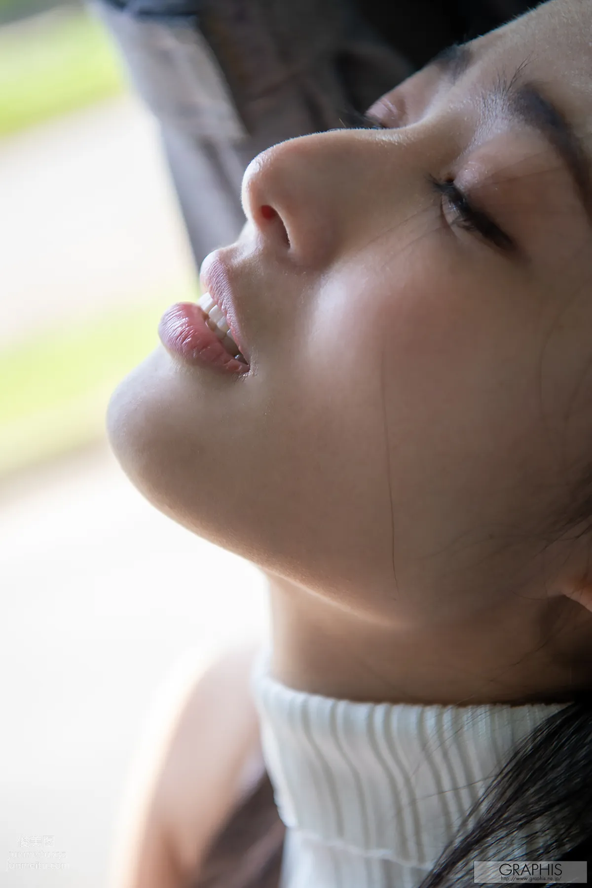 [Graphis] 2020-07-03 Gals - Suzu Matsuoka 松岡すず 『 Raw Expression 』 page 19