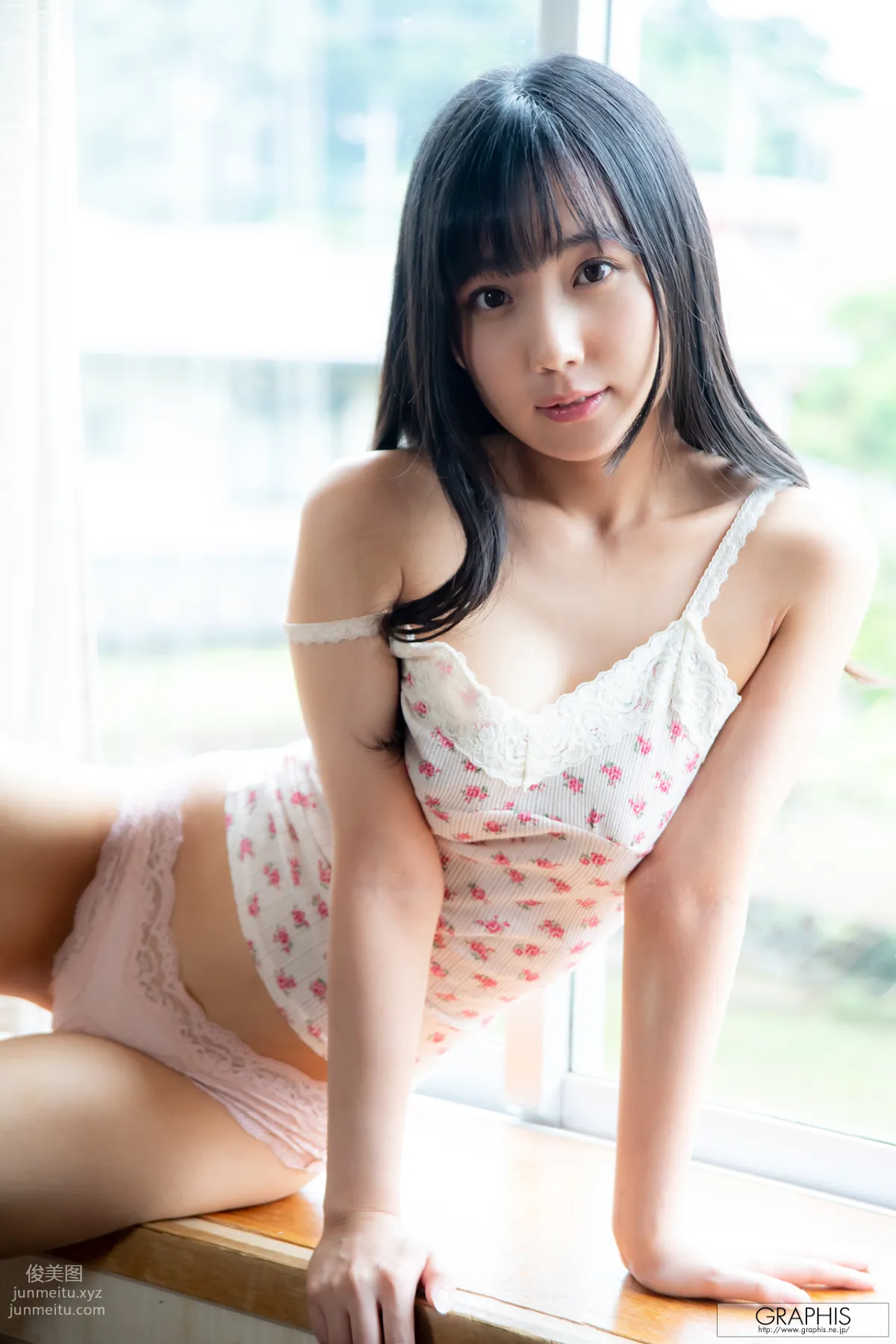 [Graphis] 2020-08-05 Gals - Mayoi Arisaka 有坂真宵 『 Cute&Sexy 』 page 101