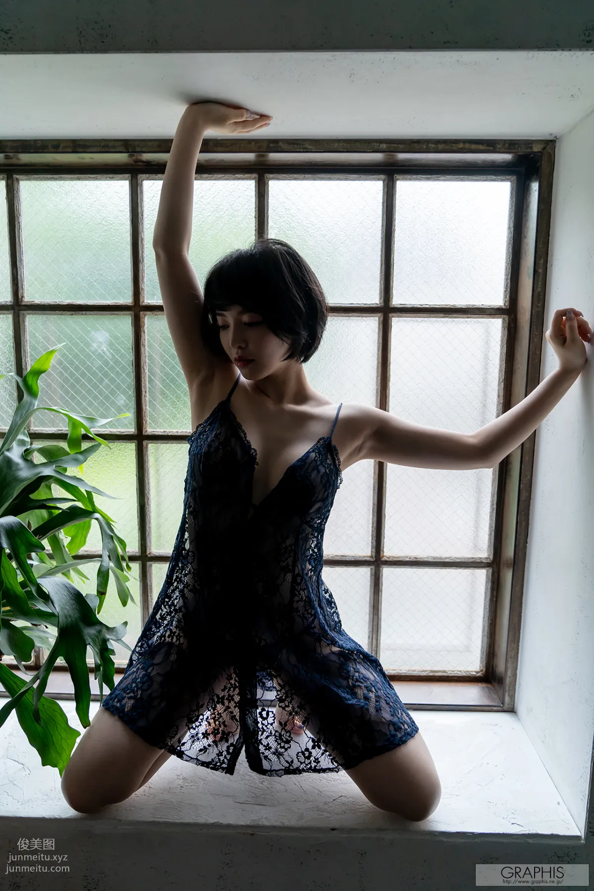 [Graphis] 2020-08-24 Tsubaki Sannomiya 三宮つばき 『 first gravure 』 page 62