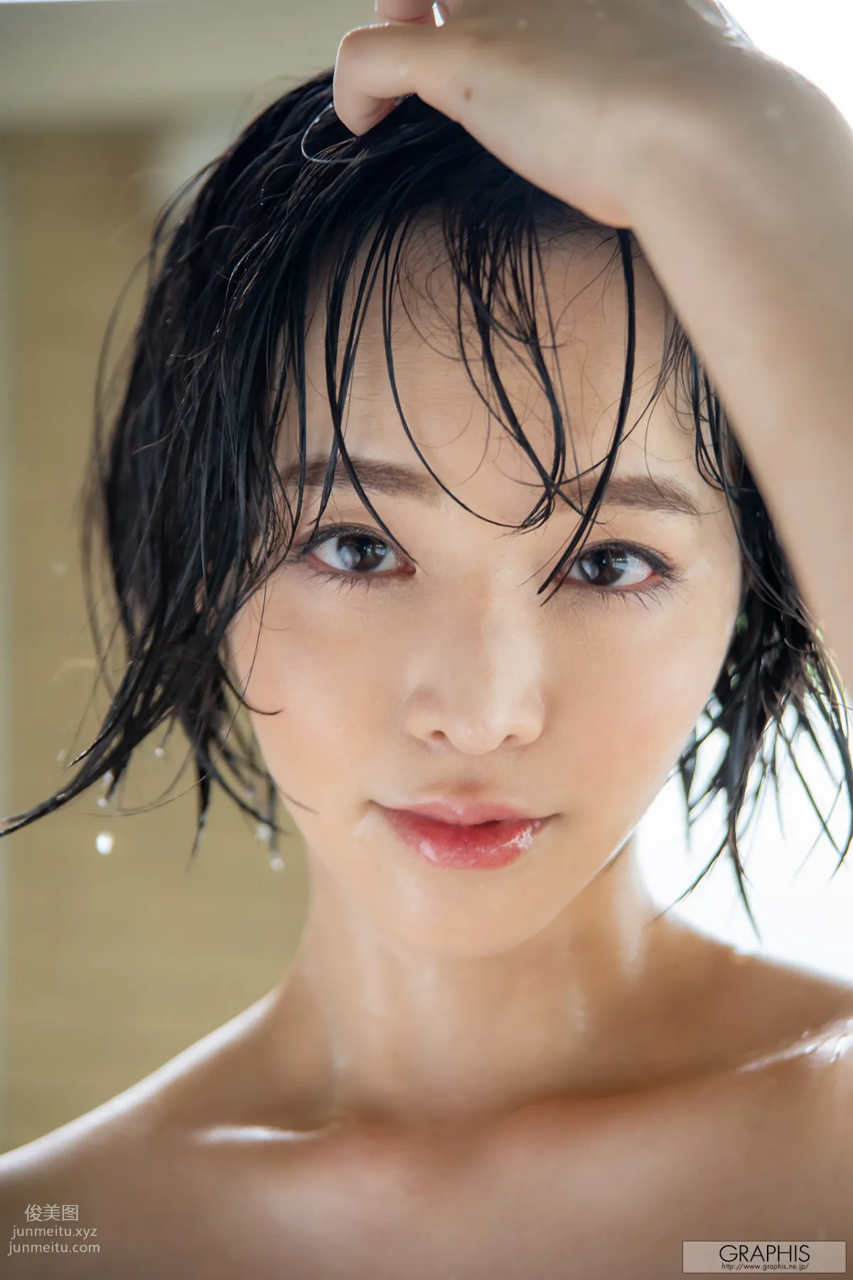 [Graphis] 2020-08-24 Tsubaki Sannomiya 三宮つばき 『 first gravure 』 page 119