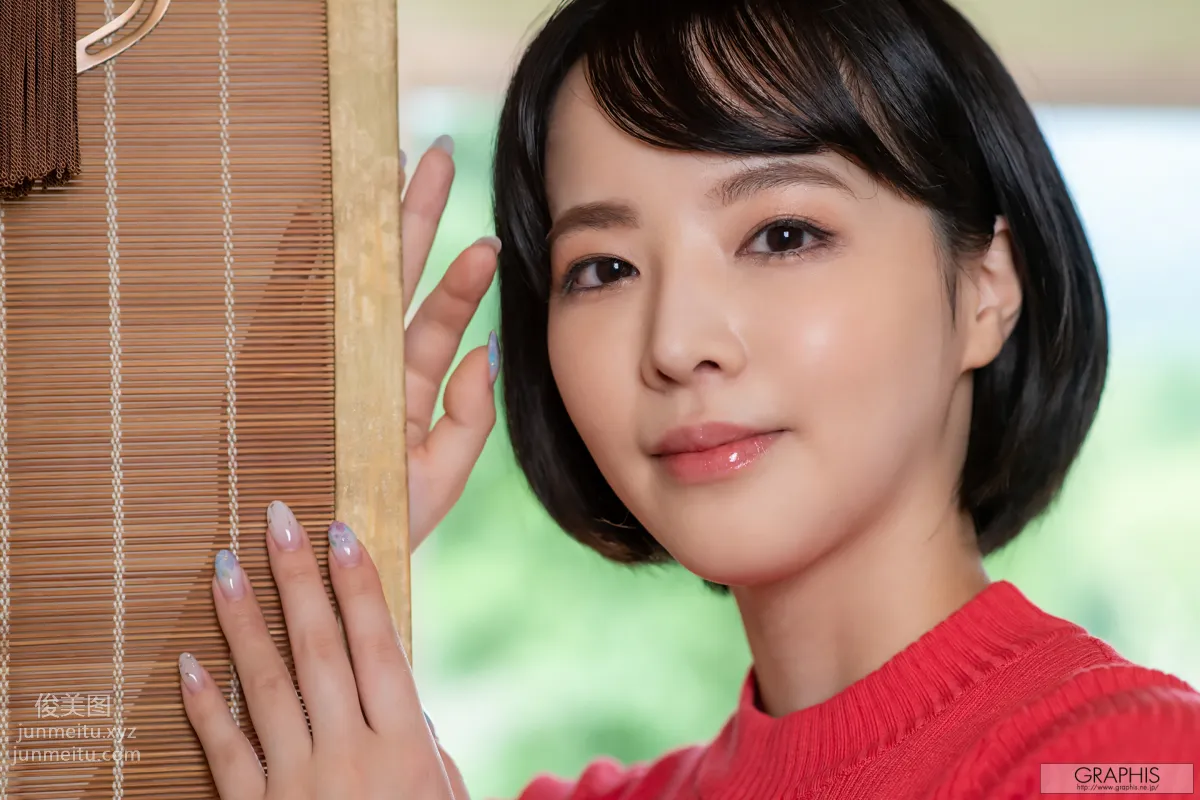 [Graphis] 2020-08-24 Tsubaki Sannomiya 三宮つばき 『 first gravure 』 page 9