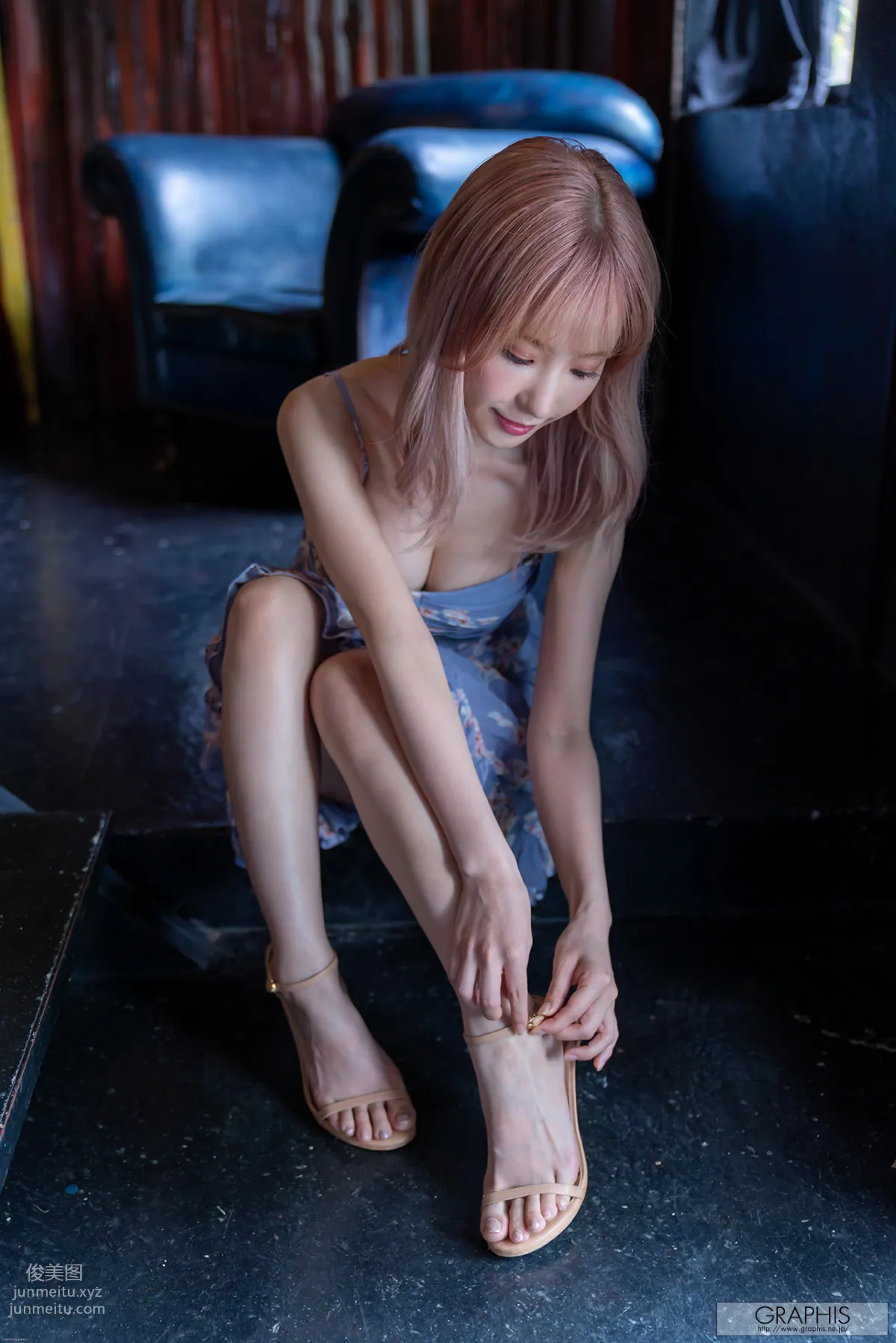 [Graphis] 2020-08-28 SUMMER SPECIAL 2020 - Kana Momonogi 桃乃木かな 『 Change! 』 page 5
