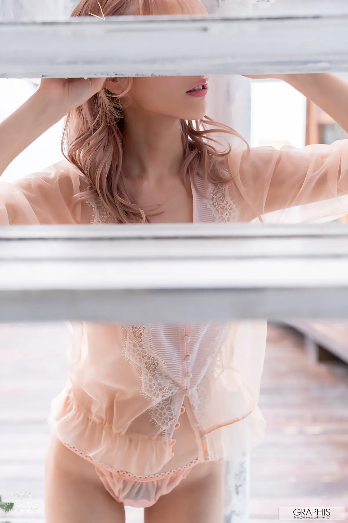 [Graphis] 2020-08-28 SUMMER SPECIAL 2020 - Kana Momonogi 桃乃木かな 『 Change! 』 page 68