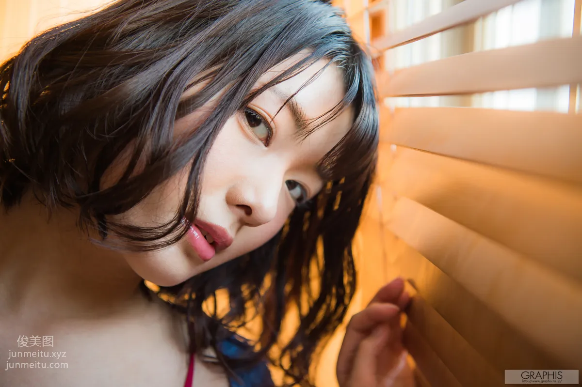 [Graphis] 2020.02 每日一枚 Hinata Koizumi 小泉ひなた page 10