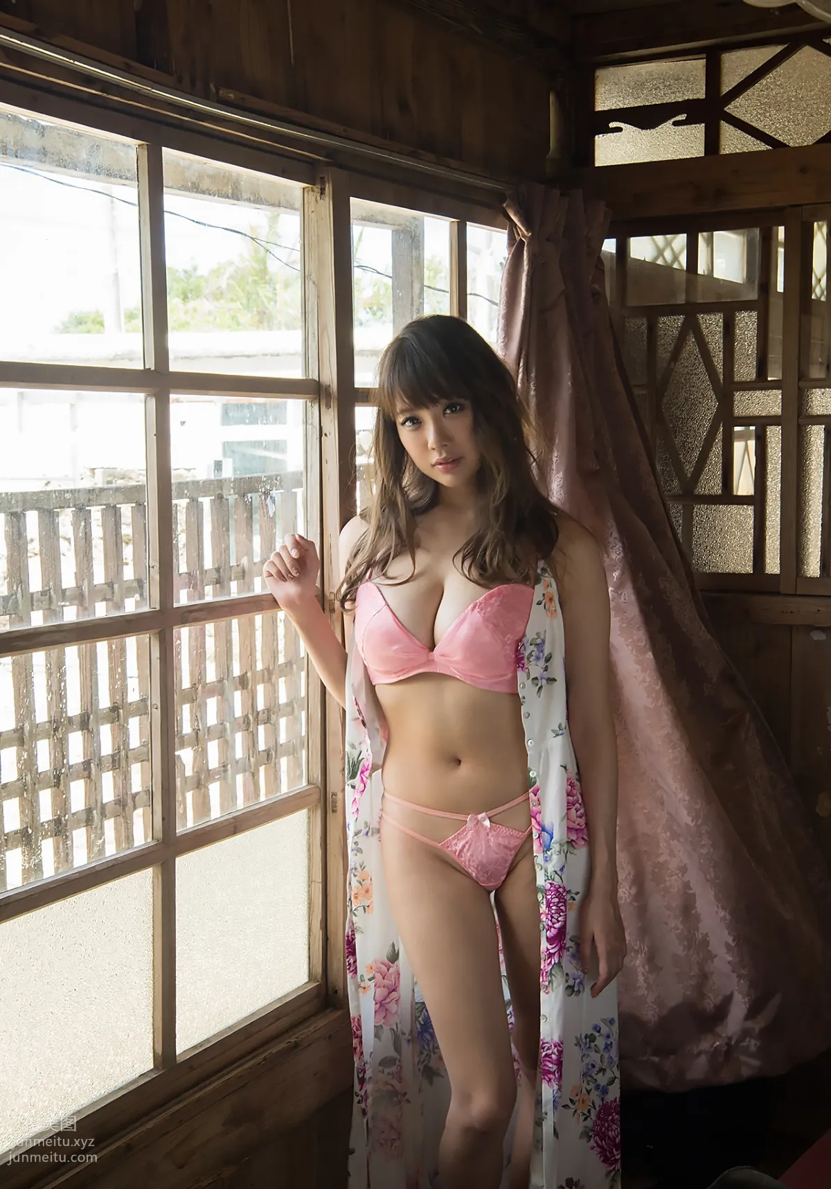 [Graphis] Gals No.423 Shion Utsunomiya 宇都宮しをん Carry On page 49