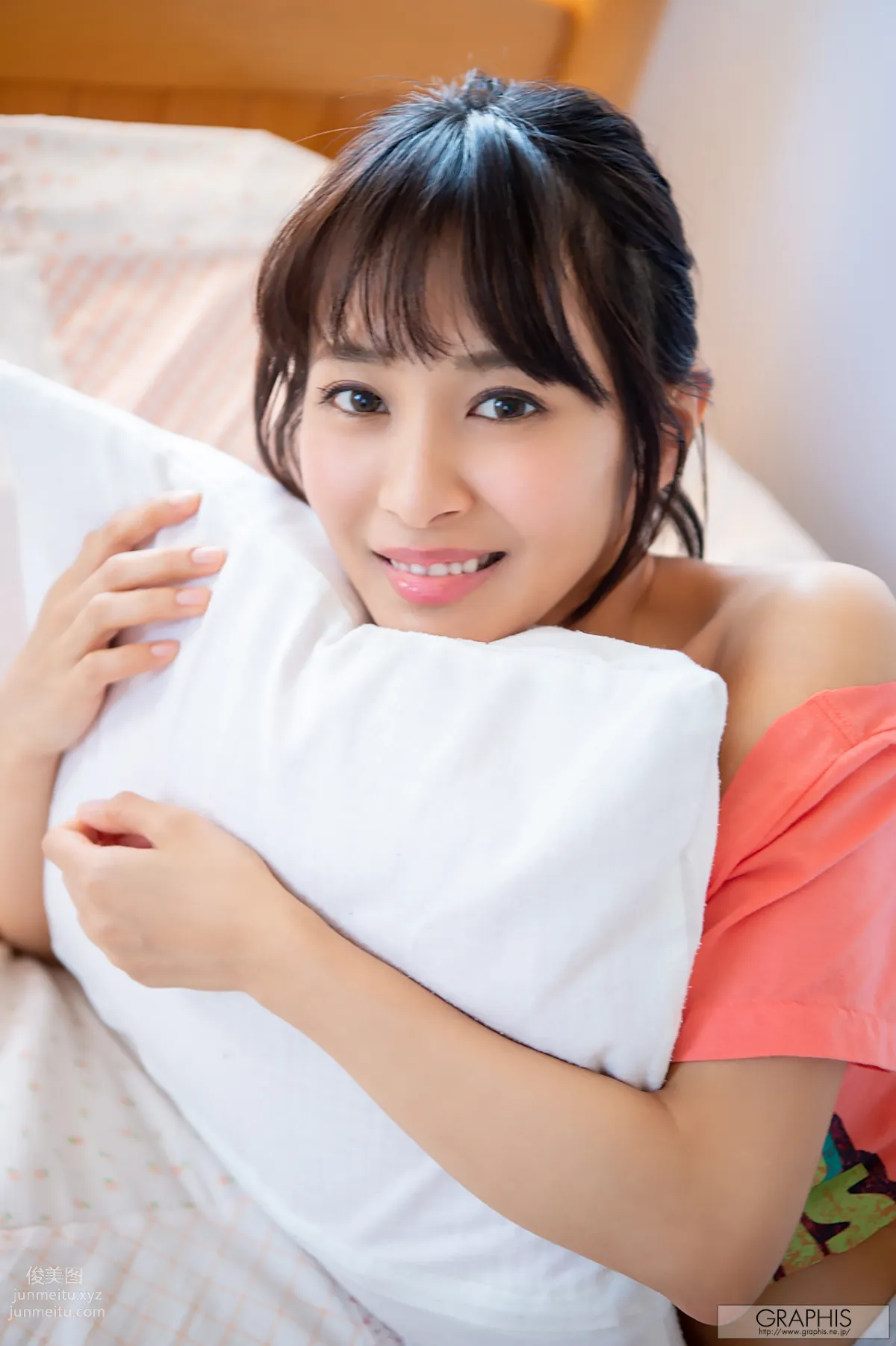 [Graphis]2019.04.19 初脱ぎ娘 No.164 Rika Aimi 逢見リカ page 70