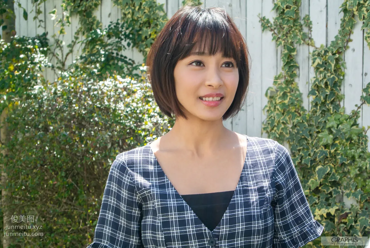 [Graphis]2019.04.19 初脱ぎ娘 No.164 Rika Aimi 逢見リカ page 141