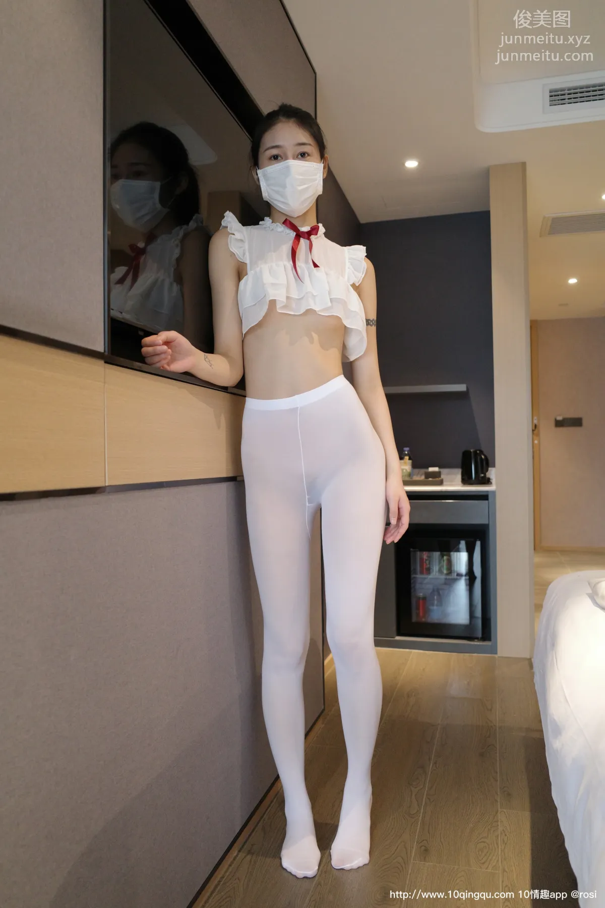 [ROSI写真]口罩系列 2020.04.11 NO.1399 page 2